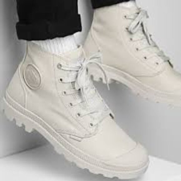 NIB - PALLADIUM PAMPA HI STAR WHITE - Picture 6 of 9